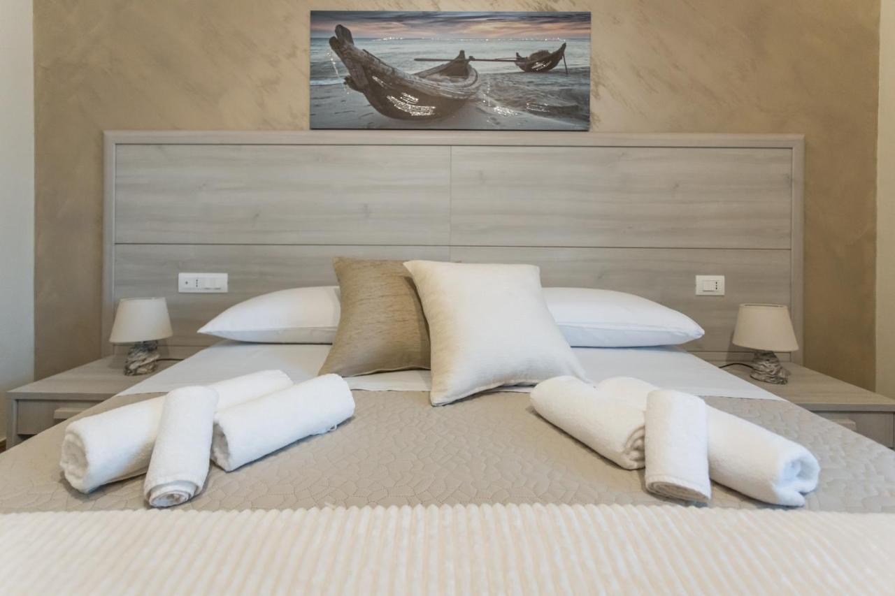 Oasi Perla Del Mare Rooms Aci Castello Buitenkant foto