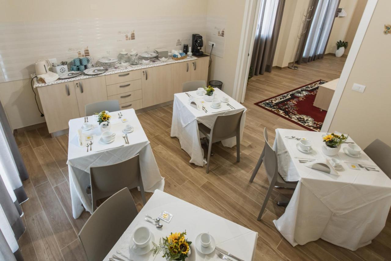 Oasi Perla Del Mare Rooms Aci Castello Buitenkant foto